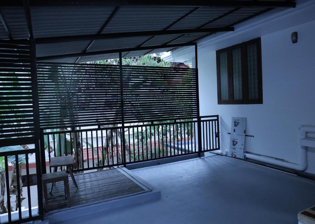 Malpans Mansion Hotel Nedumbassery Exterior foto
