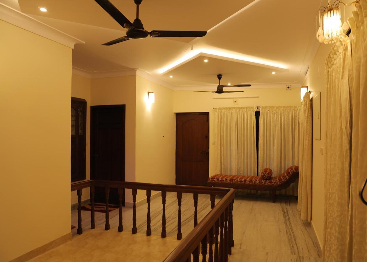 Malpans Mansion Hotel Nedumbassery Exterior foto
